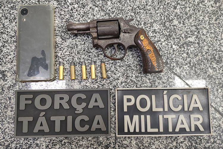 De acordo com a PM, o suspeito é temido na região e teria envolvimento com crimes como furtos de gado