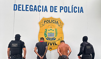 Dupla é presa por tráfico nas mesmas casas pela segunda vez (Foto: Polícia civil) Dupla é presa por tráfico nas mesmas casas pela segunda vez (Foto: Polícia civil)