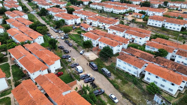 Grupo que expulsava moradores de apartamentos é alvo de operação em Teresina