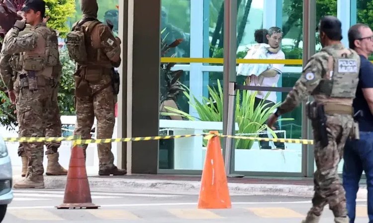 Homem ameaça explodir bomba em frente a ministério presidido por Wellington Dias - (Valter Campanato/Agência Brasil)