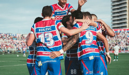 Lucero brilha com dois gols, Fortaleza goleia o Juventude e respira fora do Z-4 do Brasileirão. (Foto: Reprodução) Lucero brilha com dois gols, Fortaleza goleia o Juventude e respira fora do Z-4 do Brasileirão. (Foto: Reprodução)