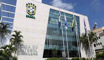 Flamengo faz críticas a CBF por não adiamento de partida contra o Coritiba