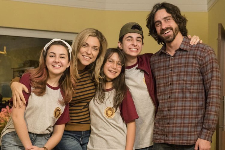 Série 'Mal Me Quer' terá segunda temporada, que começará a ser exibida em breve.