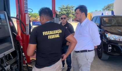 A ação fiscalizou 53 postos de combustíveis em nove cidades do interior piauiense: Floriano, Regeneração, Água Branca, Amarante, Itaueira, Pajeú, Rio Grande do Piauí, Jerumenha e Angical do Piauí. (Foto: Ascom/Imepi)