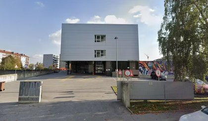Atirador entra em escola, causa nove mortes e deixa vários feridos. (Foto: Reprodução/Google Street View) Atirador entra em escola, causa nove mortes e deixa vários feridos. (Foto: Reprodução/Google Street View)