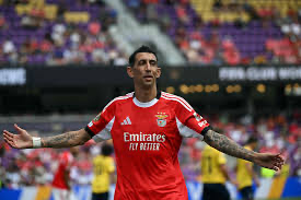 Benfica goleia Auckland e decide vaga com o Bayern no Mundial (Foto: Reprodução) Benfica goleia Auckland e decide vaga com o Bayern no Mundial (Foto: Reprodução)