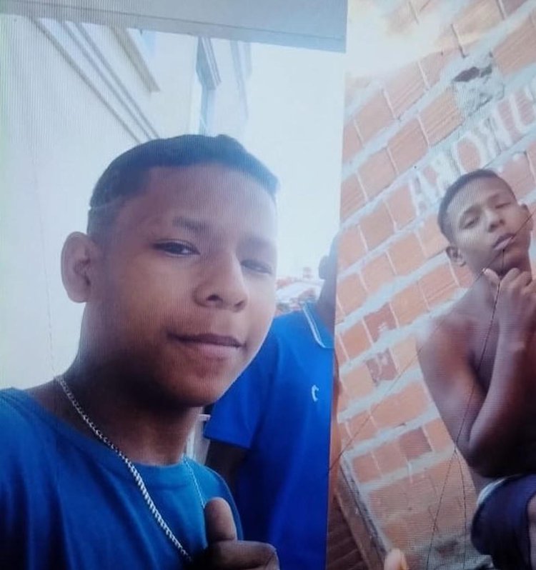 Carlos Alexandre, de 14 anos, está desaparecido desde a segunda-feira (26)