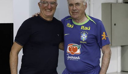 Dorival visita CT, reencontra Seleção e troca experiências com Ancelotti (Foto: Reprodução) Dorival visita CT, reencontra Seleção e troca experiências com Ancelotti (Foto: Reprodução)