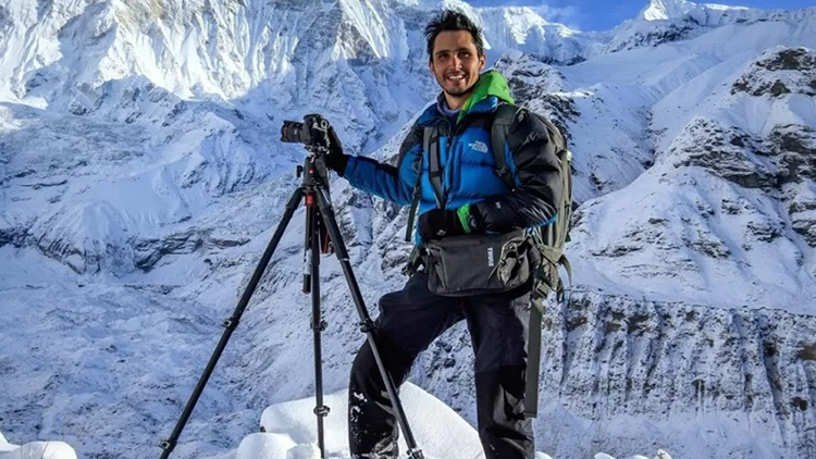 Fotógrafo Edson Vandeira é sepultado após morte trágica nos Andes