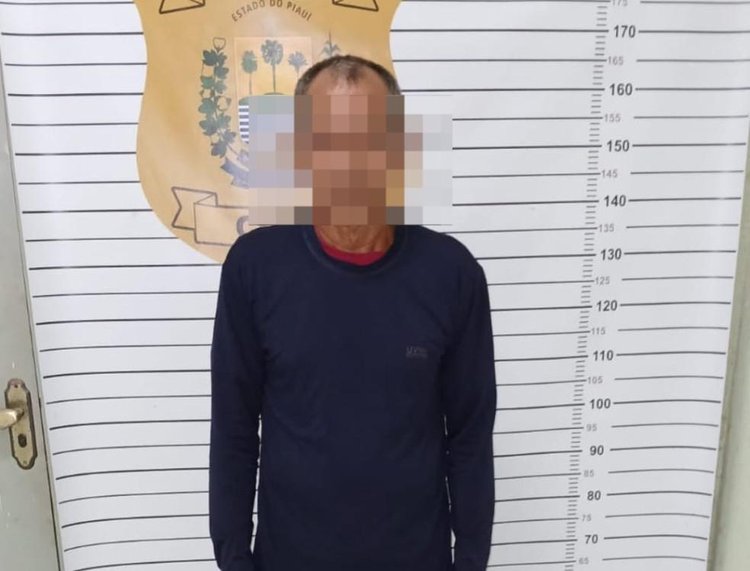 Funcionário de padaria é preso suspeito de beijar criança em Parnaíba