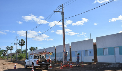 Após um ano sem energia, Residencial Dudu Amorim é finalmente ligado (Foto: Reprodução) Após um ano sem energia, Residencial Dudu Amorim é finalmente ligado (Foto: Reprodução)