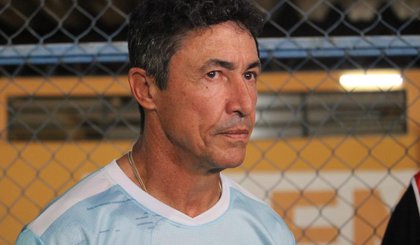 Betinho, técnico do Parnahyba (Foto: Maurício Soares)