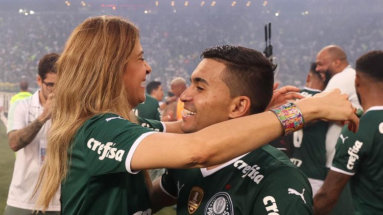 Dudu e Leila Pereira em comemoração de título do Palmeiras