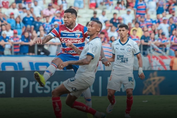 Em jogo com festival de gols anulados, Fortaleza e Bahia empataram por 1 a 1 neste sábado, pela 15ª rodada do Campeonato Brasileiro.