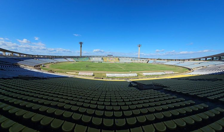 Estádio Albertão, em Teresina