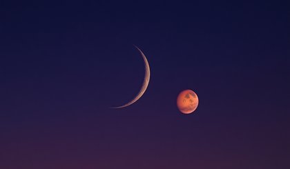Fenômeno celeste promete encantar observadores no Brasil: a conjunção de Lua e Marte. (Foto: Gerado por IA) Fenômeno celeste promete encantar observadores no Brasil: a conjunção de Lua e Marte. (Foto: Gerado por IA)