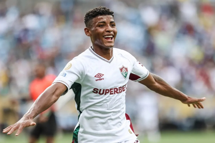 Hércules decide e Fluminense avança às semifinais do Mundial