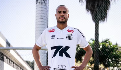 Lateral Mayke deixa o Palmeiras após nove anos e é anunciado como novo reforço do Santos até 2027 (Foto: Reprodução) Lateral Mayke deixa o Palmeiras após nove anos e é anunciado como novo reforço do Santos até 2027 (Foto: Reprodução)