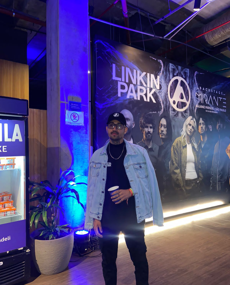 Mateus Pereira Sousa de 28 anos, é um dos fundadores do Portal Linkin Park.