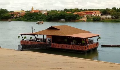 Restaurante Flutuante,Floriano-PI (Foto: Arquivo Pessoal) Restaurante Flutuante,Floriano-PI (Foto: Arquivo Pessoal)