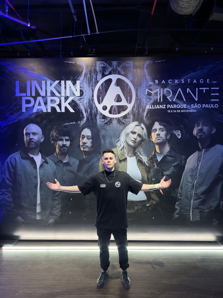 Ricardo da Silva, de 27 anos, é um dos fundadores do Portal Linkin Park.