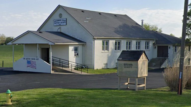 Tiroteio em igreja no Kentucky, nos EUA, deixa três pessoas mortas.