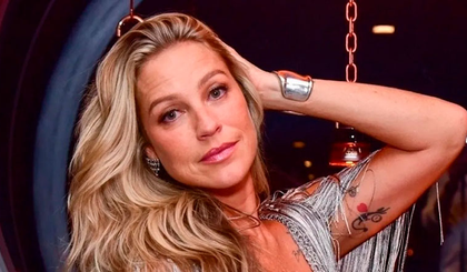 Atriz fala sobre amores, libido, padrões e comédia em nova fase de vida em Portugal (Foto: AgNews/Leo Franco)
