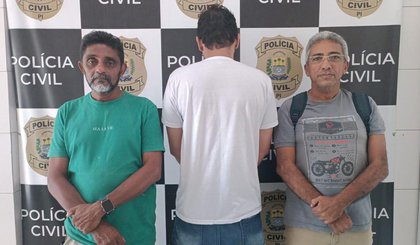 Empresário é preso em flagrante com sete celulares roubados. (Foto: Reprodução/g1) Empresário é preso em flagrante com sete celulares roubados. (Foto: Reprodução/g1)