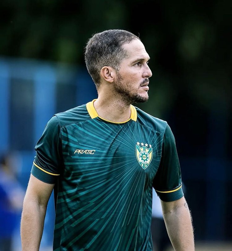 Felipe Sousa, técnico do Picos.