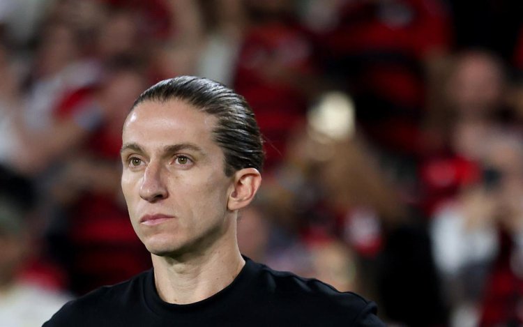 Filipe Luís em jogo do Flamengo