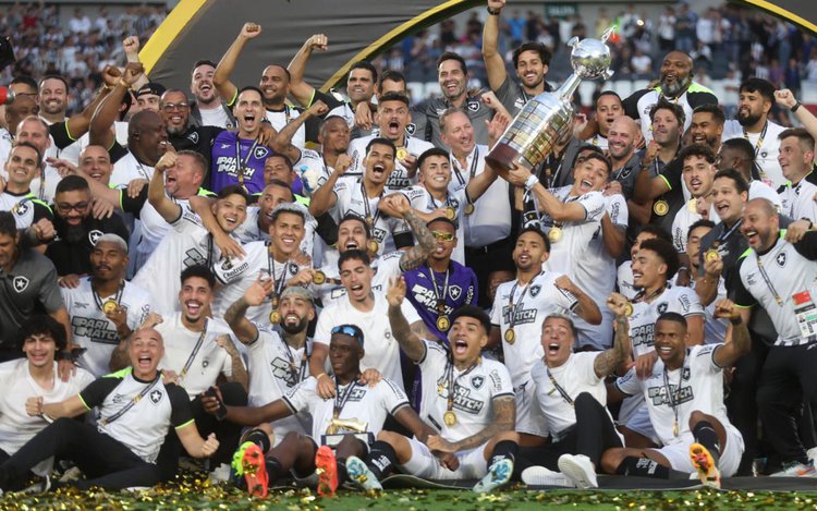 Jogadores do Botafogo comemoram o título da Libertadores.