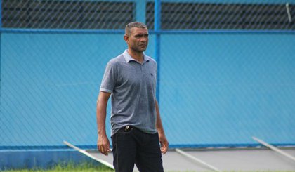 Marcão, na função de auxiliar técnico Flamengo-PI. (Foto: Julio Costa)