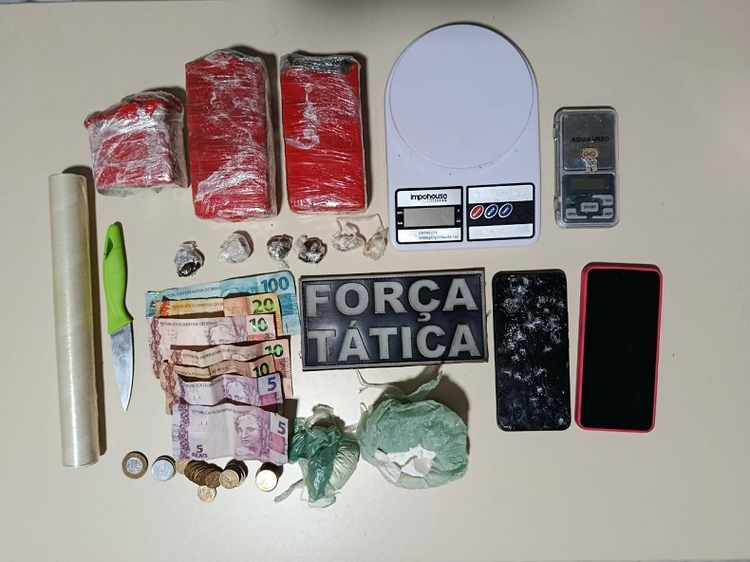 Mulher é presa em Valença com drogas, balança de precisão e materiais para embalagem