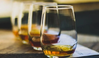 Bebidas adulteradas com metanol em bares de SP provocam internações e risco de morte. (Foto: Reprodução)