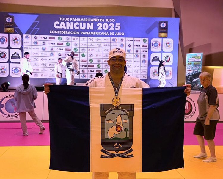 Cabo Stanley Torres conquista tetracampeonato Panamericano de Judô Veteranos, no México.
