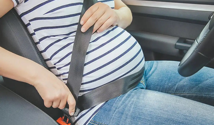 Gestantes e puérperas ao volante: especialistas reforçam cuidados para uma condução segura (Foto: Reprodução) Gestantes e puérperas ao volante: especialistas reforçam cuidados para uma condução segura (Foto: Reprodução)