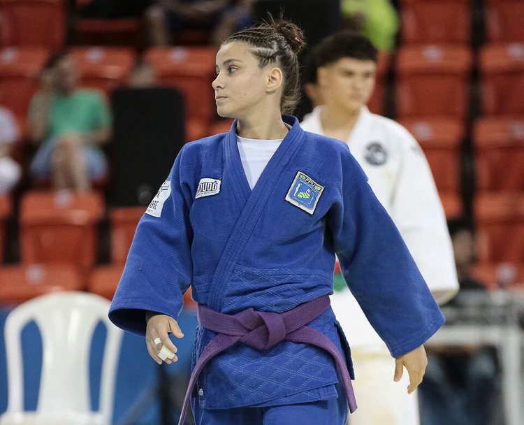 Judoca piauiense conquista dois ouros em copa interestadual e consolida importância do Bolsa Atleta.