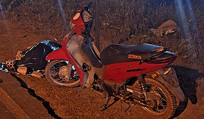 Motociclista de 47 anos morreu após colidir com animal na PI-112 (Foto: Polícia militar) Motociclista de 47 anos morreu após colidir com animal na PI-112 (Foto: Polícia militar)