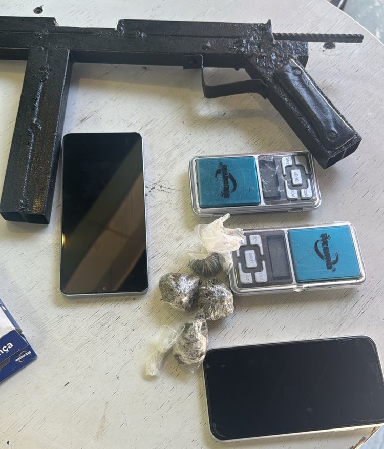 Polícia apreende adolescente de 16 anos que exibiu arma em vídeo nas redes sociais em Teresina
