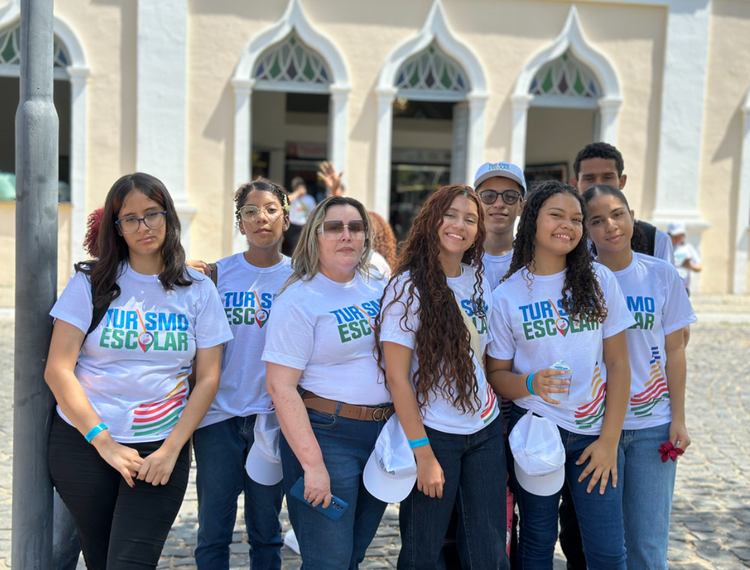 Projeto Tour da Memória conecta estudantes das escolas estaduais ao patrimônio histórico e cultural de Teresina.