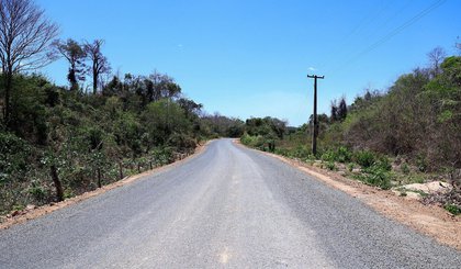 Pavimentação da PI-353 entre Nazária e Curralinhos chega a 80% de execução (Foto: Renato Bezerra / Divulgação / Governo do Piau) Pavimentação da PI-353 entre Nazária e Curralinhos chega a 80% de execução (Foto: Renato Bezerra / Divulgação / Governo do Piau)