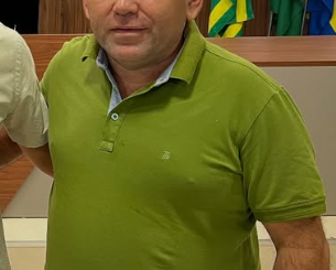 Vice-prefeito e secretário de Saúde de Tanque do Piauí passa por procedimento médico após AVC (Foto: Reprodução) Vice-prefeito e secretário de Saúde de Tanque do Piauí passa por procedimento médico após AVC (Foto: Reprodução)
