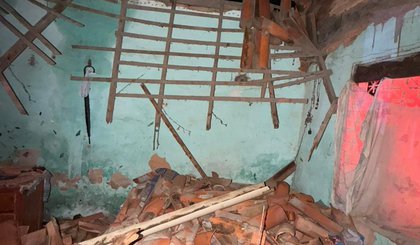 Após chuvas intensas, telhado cede em Parnaíba e moradores escapam sem feridos (Foto: Reprodução) Após chuvas intensas, telhado cede em Parnaíba e moradores escapam sem feridos (Foto: Reprodução)