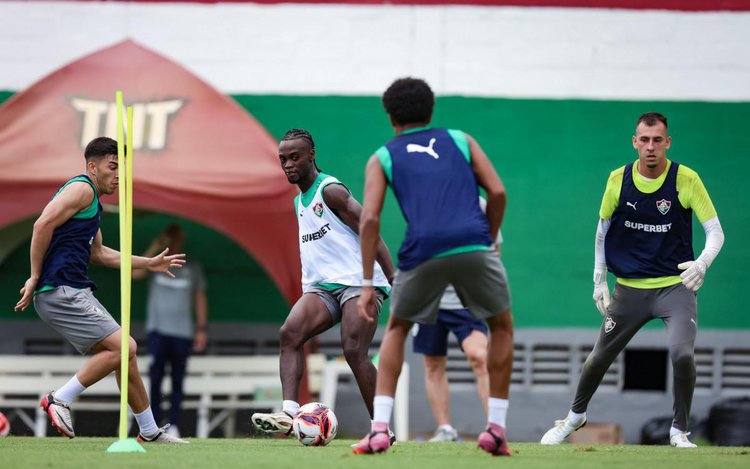 Fluminense mantém Santi Moreno após oferta colombiana.