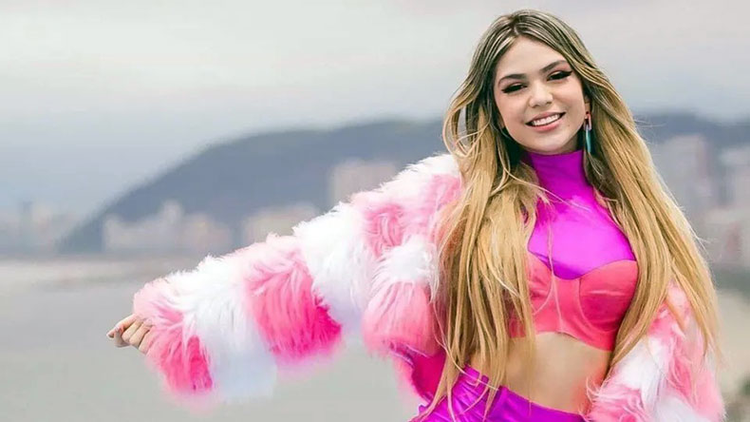 Melody, 18, é internada no Hospital Sírio-Libanês e suspende agenda até 3/2/2026