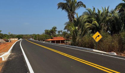 Pavimentação asfáltica entre as cidades de São João do Arraial e Matias Olímpio. (Foto: Ascom DER) Pavimentação asfáltica entre as cidades de São João do Arraial e Matias Olímpio. (Foto: Ascom DER)
