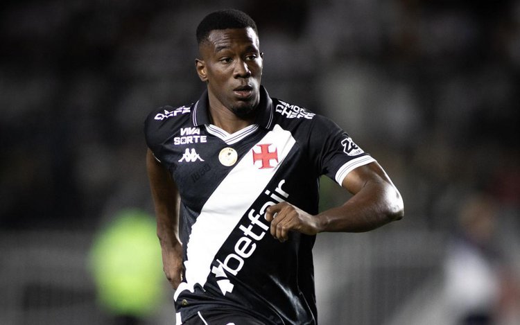 Vasco garante Carlos Cuesta até 2026, com opção de compra.
