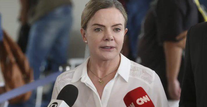 Gleisi Hoffmann e PT fazem críticas aos ataques ao Irã.