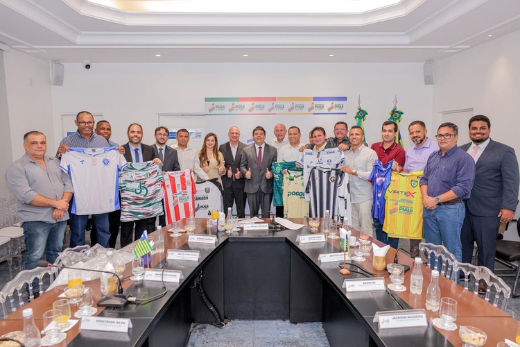 Rafael Fonteles anuncia aporte de R$ 8 milhões para fortalecer o futebol profissional piauiense.