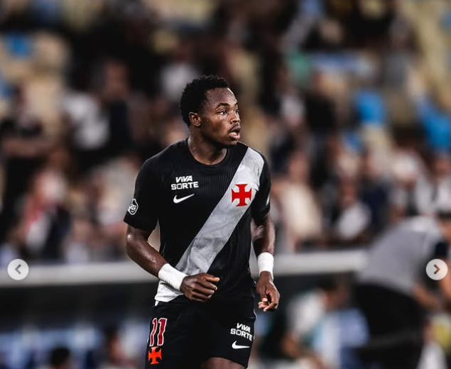 Andrés Gómez desfalcará o Vasco no jogo contra o Coritiba.